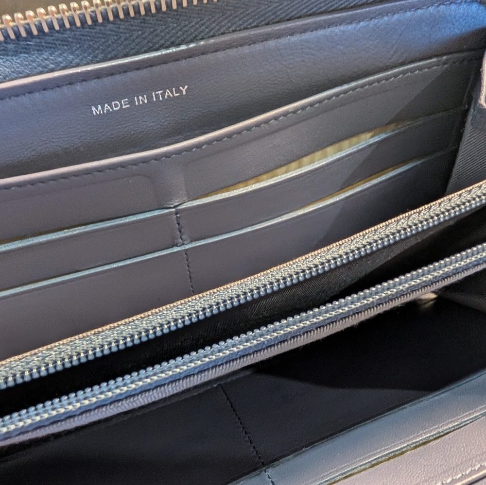 Chanel Continental Wallet - Picture 7 of 10